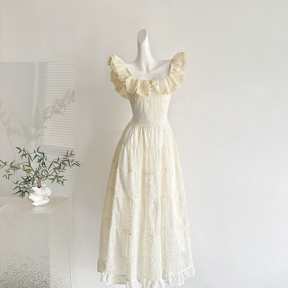 Damen-Slipdress mit Taillenschnürung – Bild 2 | LuxeStyle