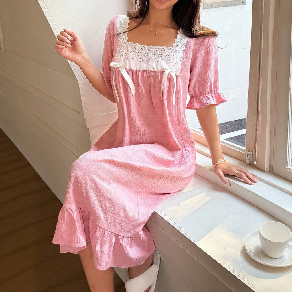 Kurzes Plaid-Kleid mit Spitze – Bild 1 | LuxeStyle