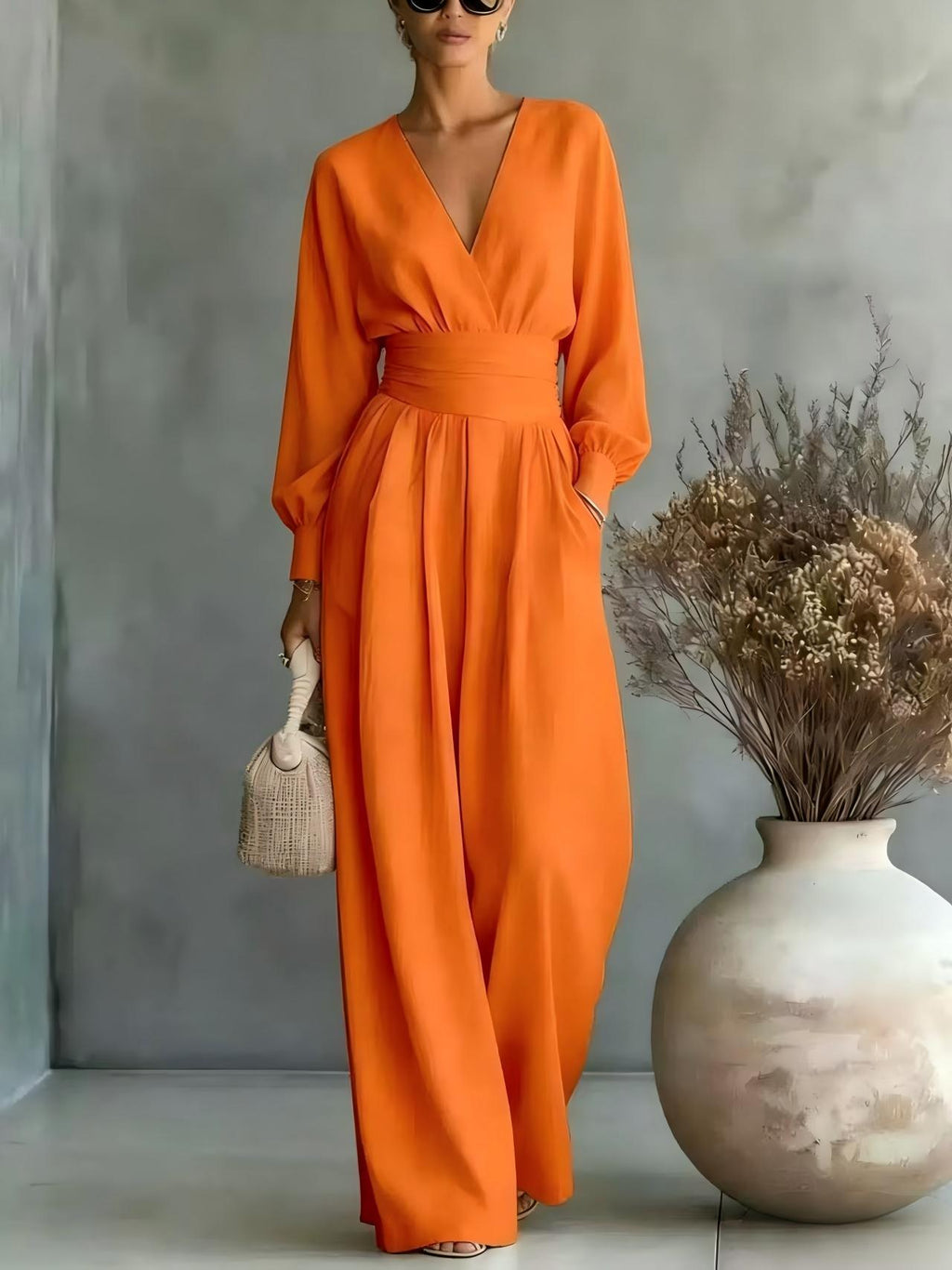 V-Ausschnitt Jumpsuit mit langer Ärmel