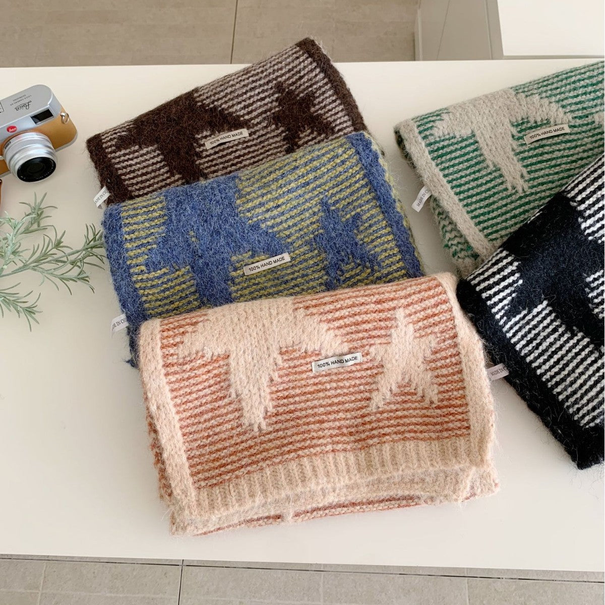 Winter-Schal aus Wollmischung – Bild 9 | LuxeStyle