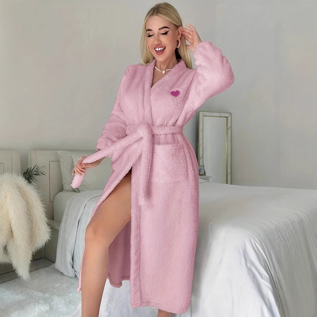 Damen-Nachthemd aus Plüsch mit Gürtel – Bild 2 | LuxeStyle