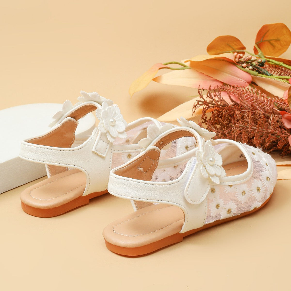 Komfortschuhe mit Blumenmotiv