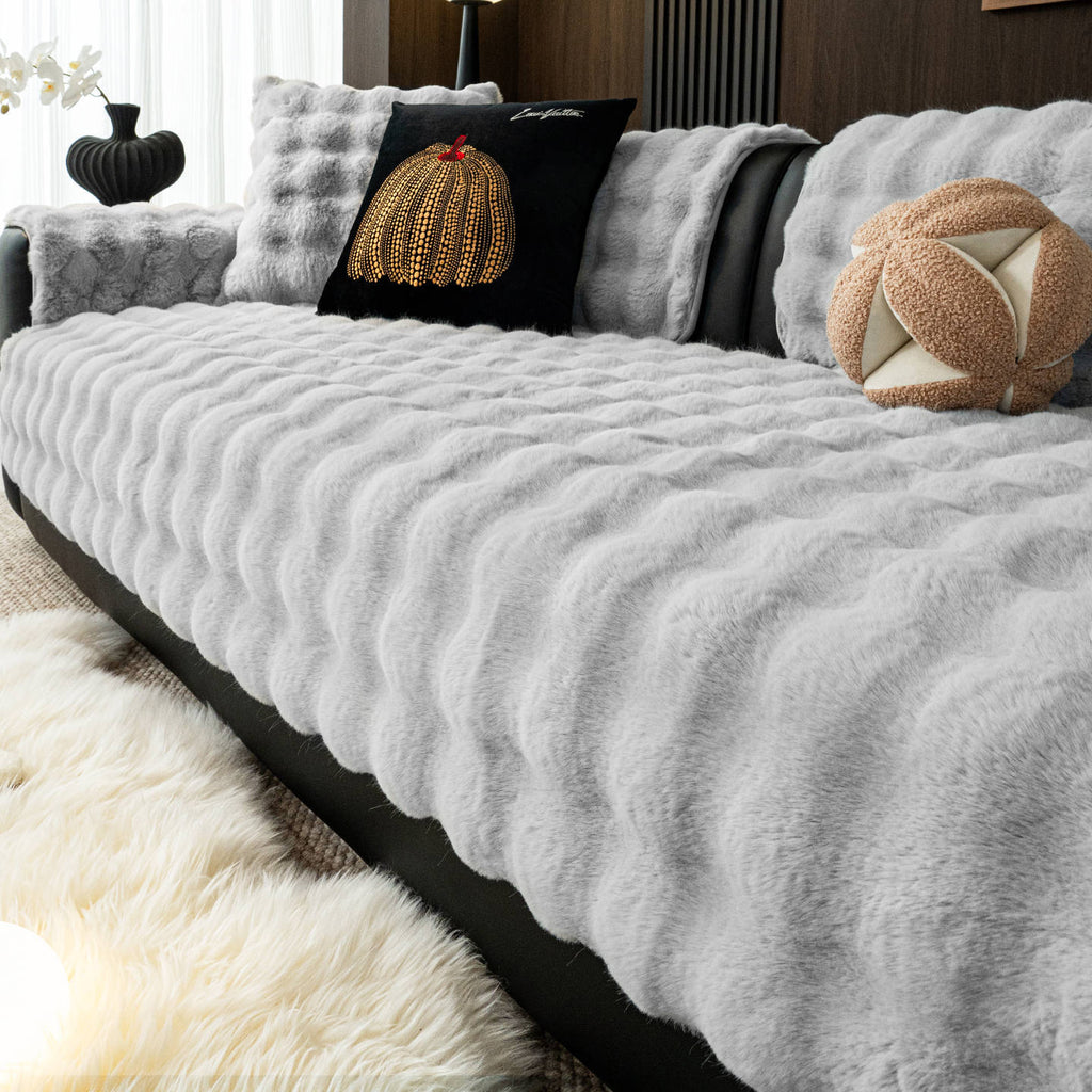 Sofa Kissen aus Kaninchenplüsch