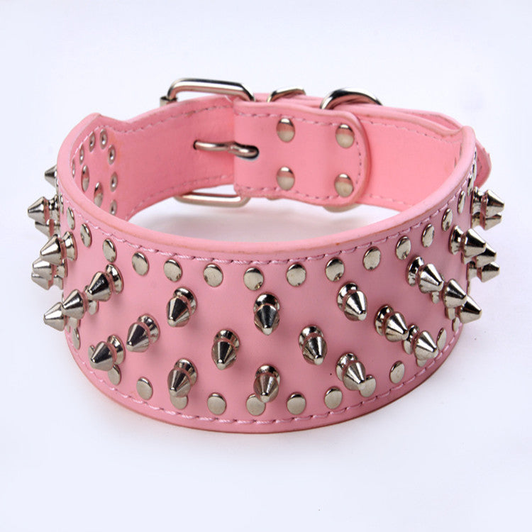 Halsband für mittelgrosse bis grosse Hunde mit Nieten – Bild 1 | LuxeStyle