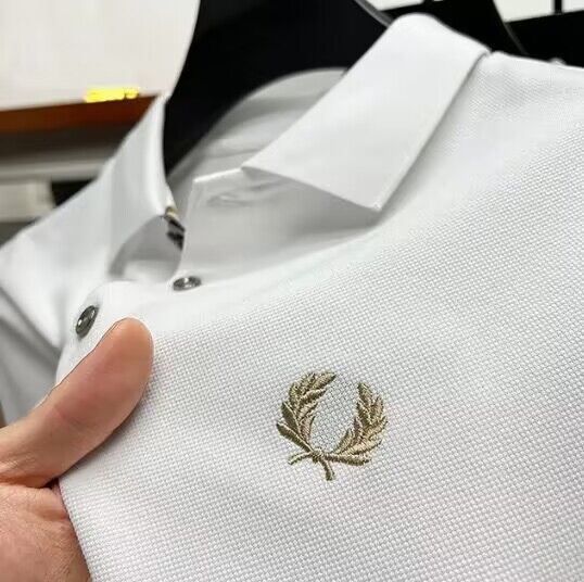 Poloshirt kurzärmlig, Manschettenknopf, Polyester – Bild 4 | LuxeStyle