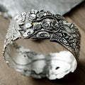Retro Armreif mit Drachenmuster | LuxeStyle