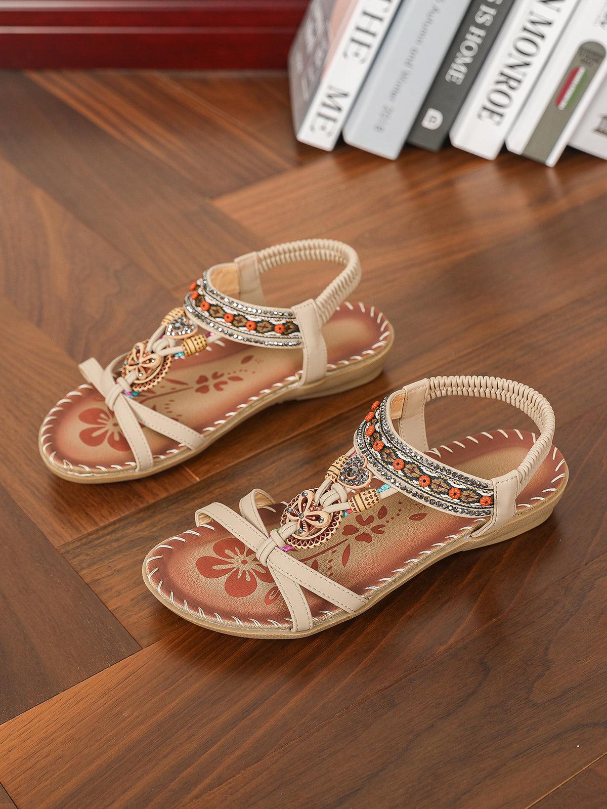 Sandalen mit Blumen & Strass, Gr. 35-45 – Bild 6 | LuxeStyle
