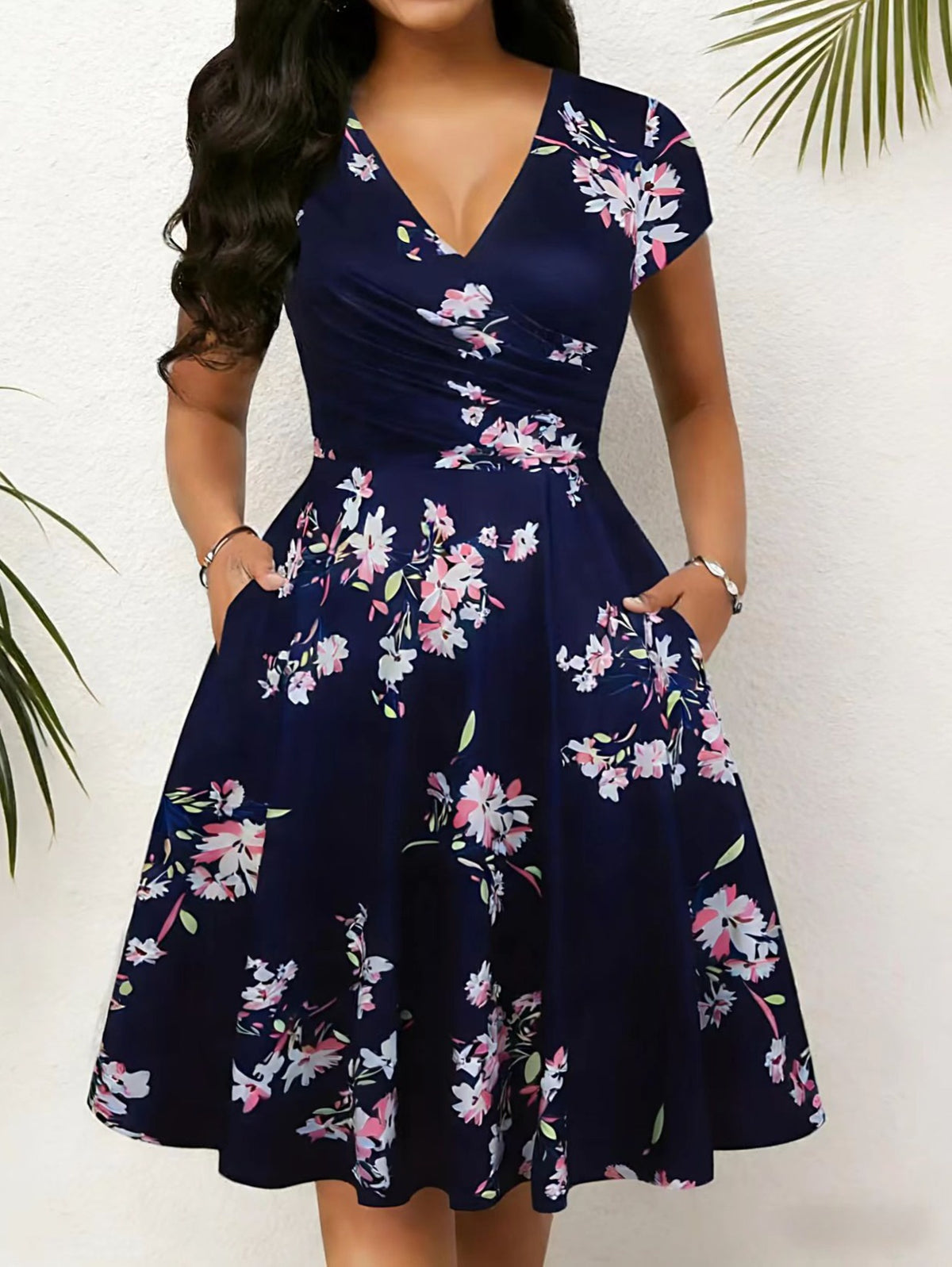 Geblümtes A-Linien Kleid mit V-Ausschnitt – Bild 3 | LuxeStyle