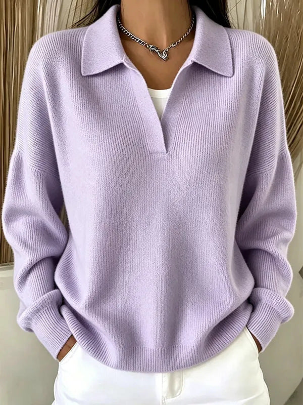 Gerippter V-Pullover mit Turn-Down-Kragen