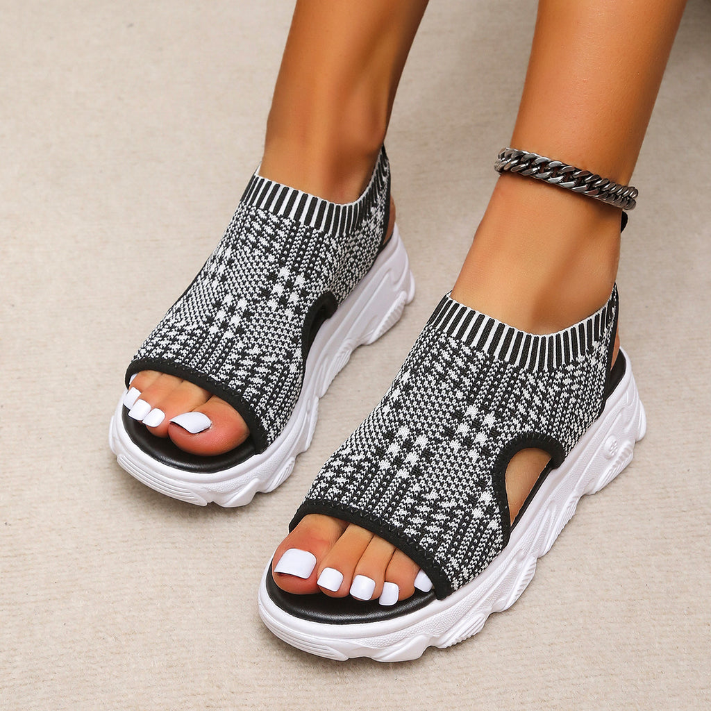 Gewobene Plateau-Sandalen mit mittlerem Absatz – Bild 9 | LuxeStyle