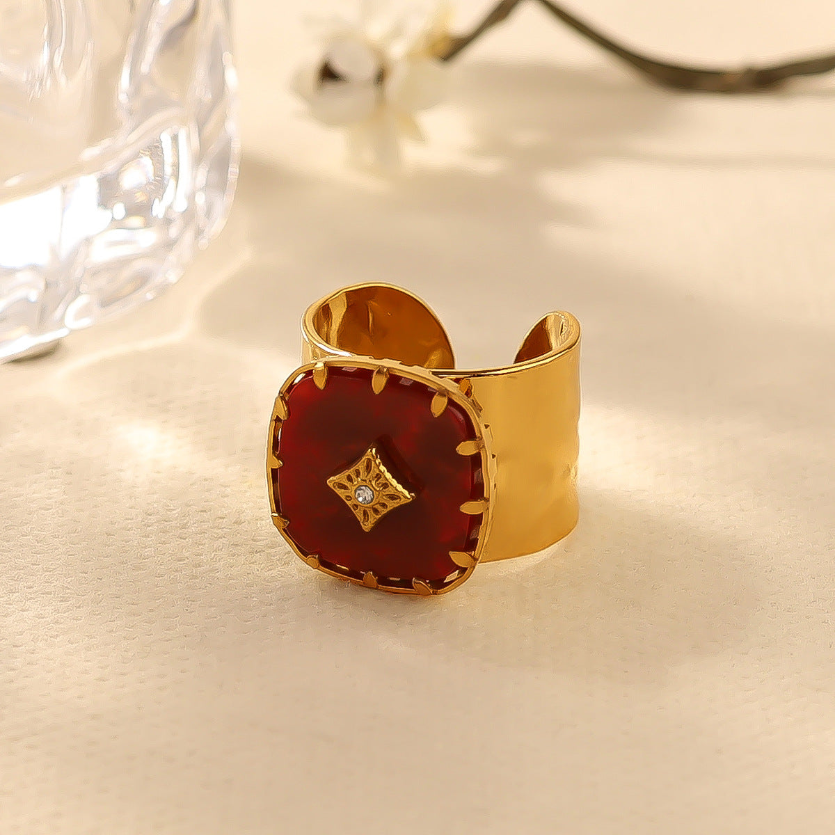 Gold-plattierte Ring