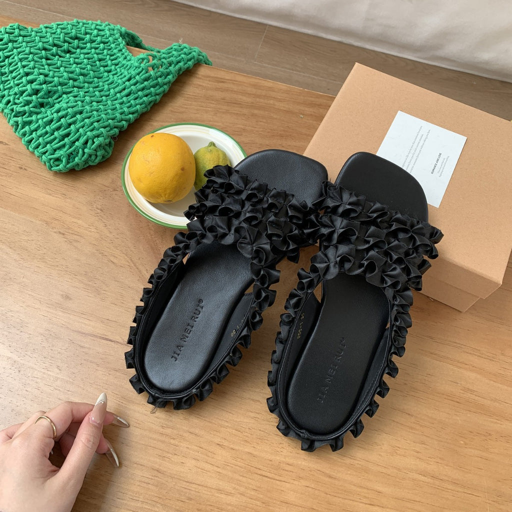 Französische Sandalen mit eckiger Spitze