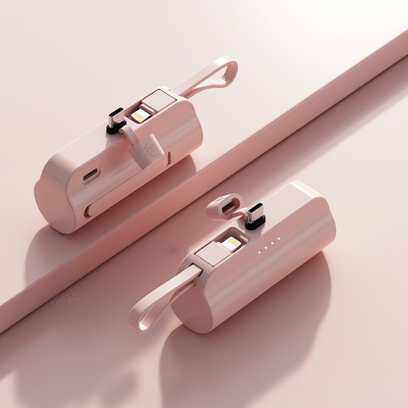 Kompakte 5000 mAh Powerbank mit integriertem Kabel