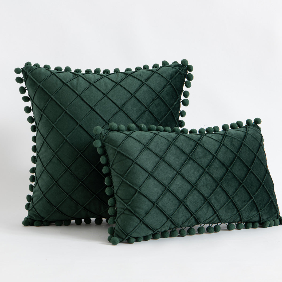 Samt Kissenbezug mit Rautenmuster und Quasten – Bild 13 | LuxeStyle