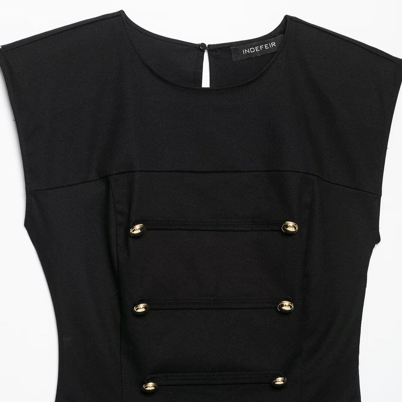Sommerliches A-Linien Kleid mit Seilknoten