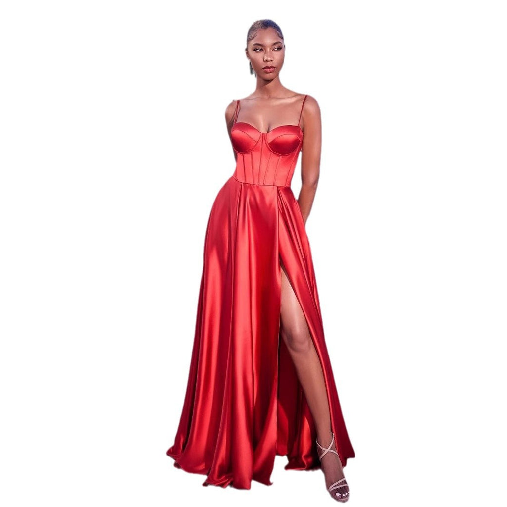 Elegantes trägerloses Satin-Abendkleid