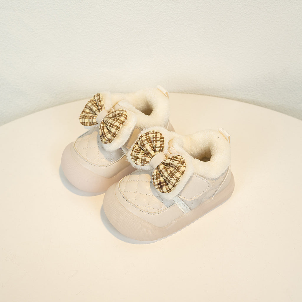Warme Winter-Kinderschuhe