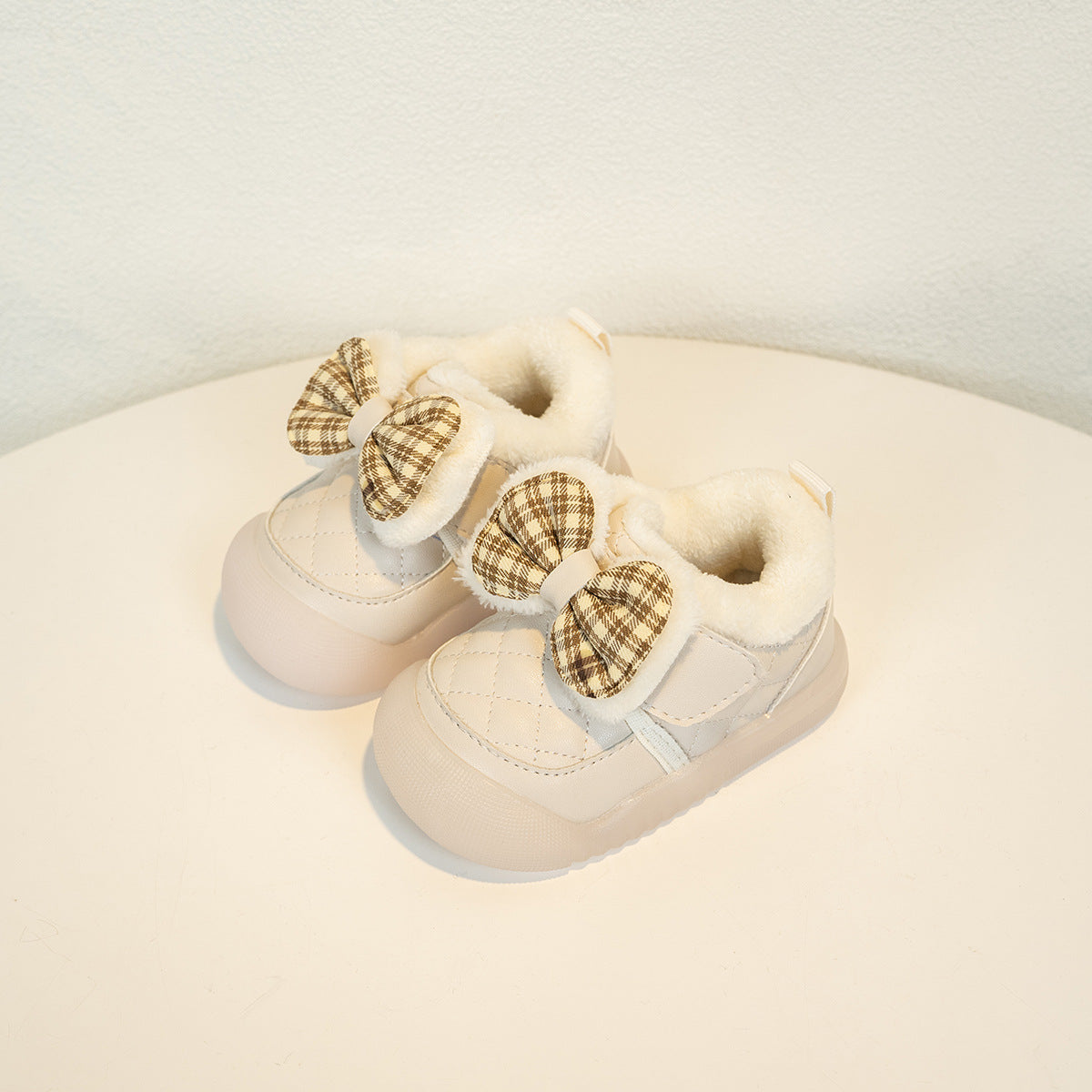 Warme Winter-Kinderschuhe