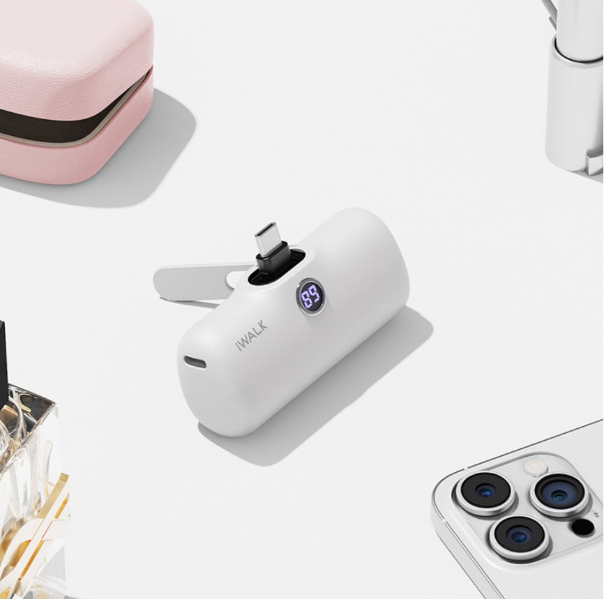 Kompakte 20W Powerbank mit Halterung