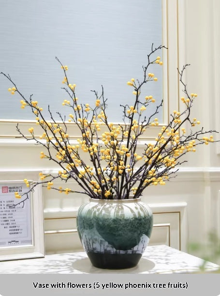 Keramikvase mit Kunstblumen und Dekoration – Bild 9 | LuxeStyle