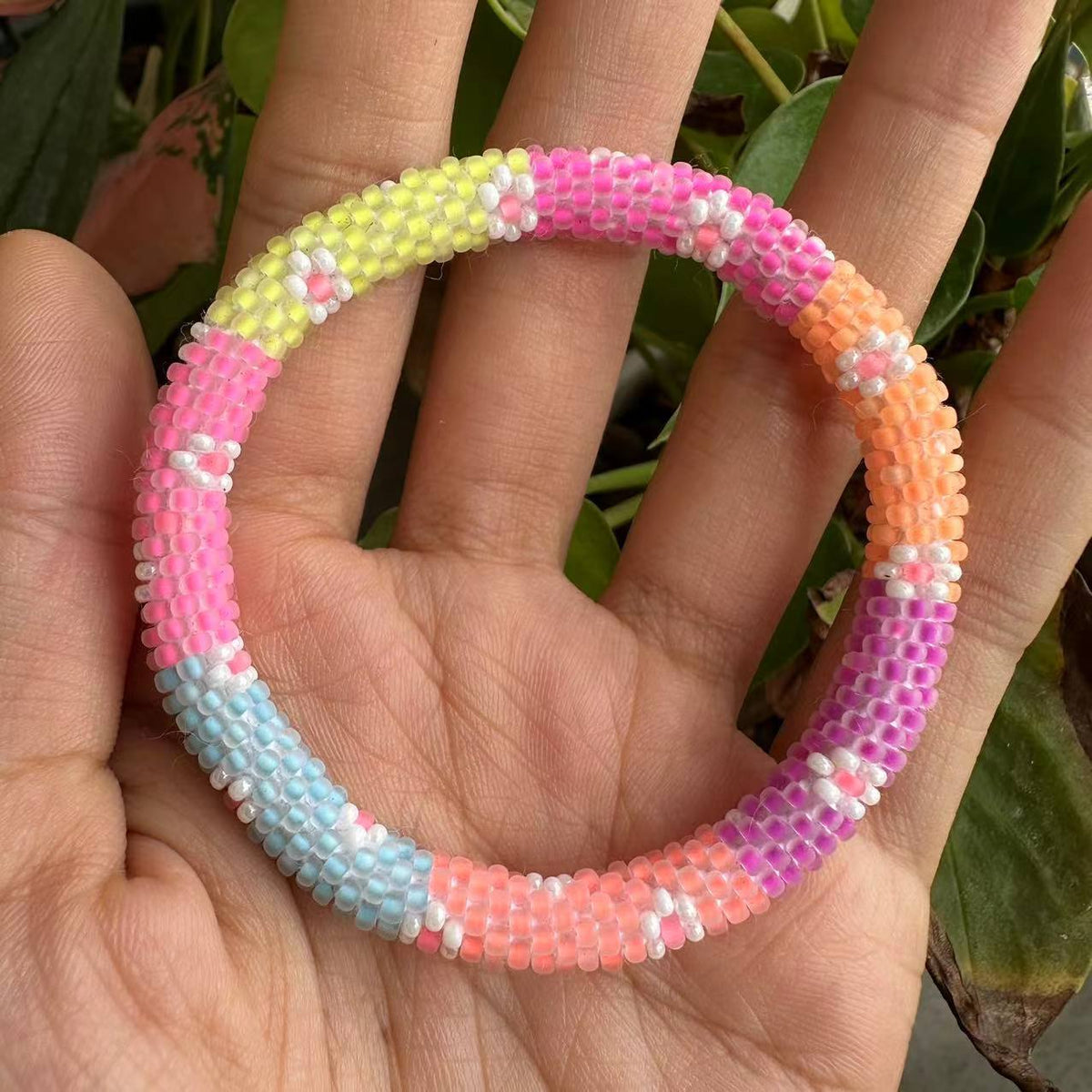Dopamin Regenbogen Armband – Bild 2 | LuxeStyle
