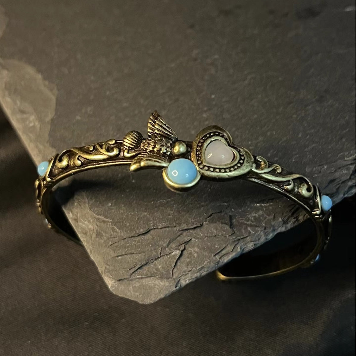 Retro-Armband mit Vogelmotiv und Achat – Bild 4 | LuxeStyle