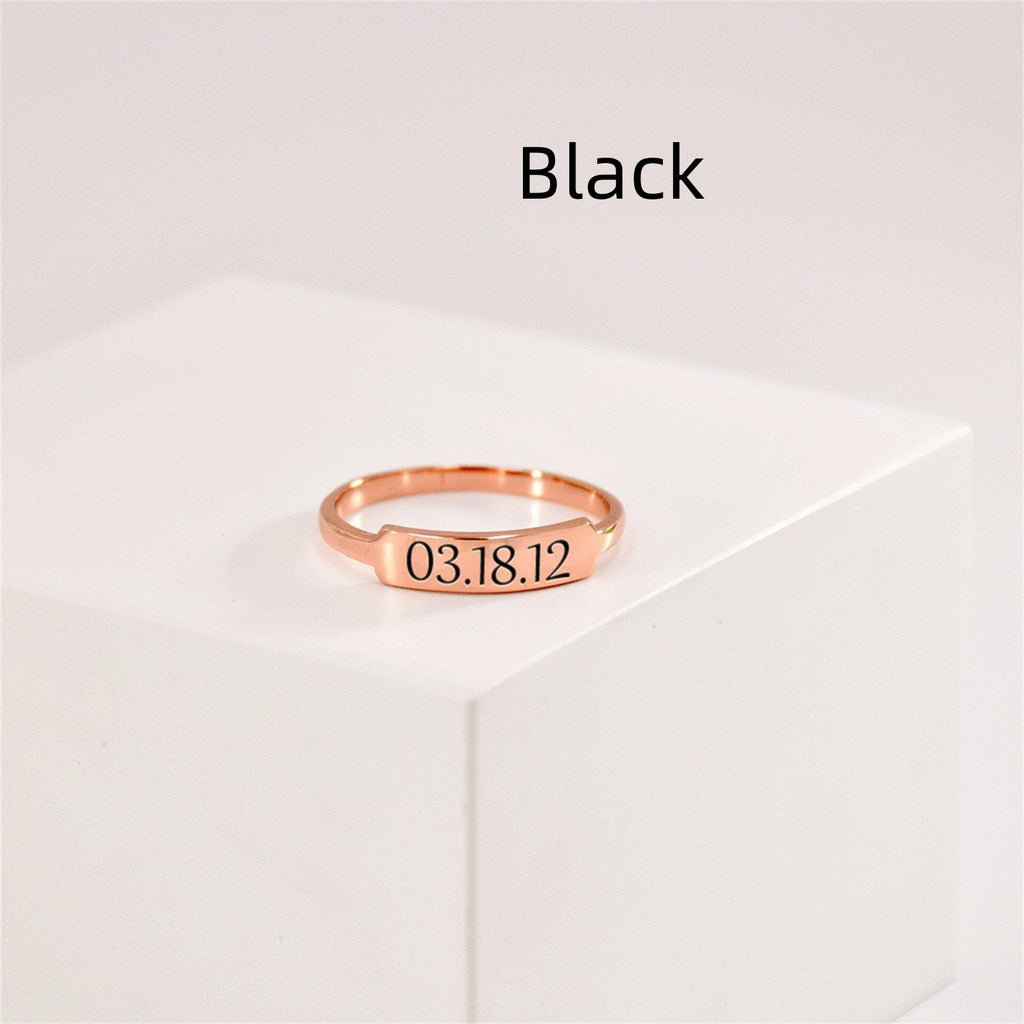 Horizontaler Ring mit Gravur