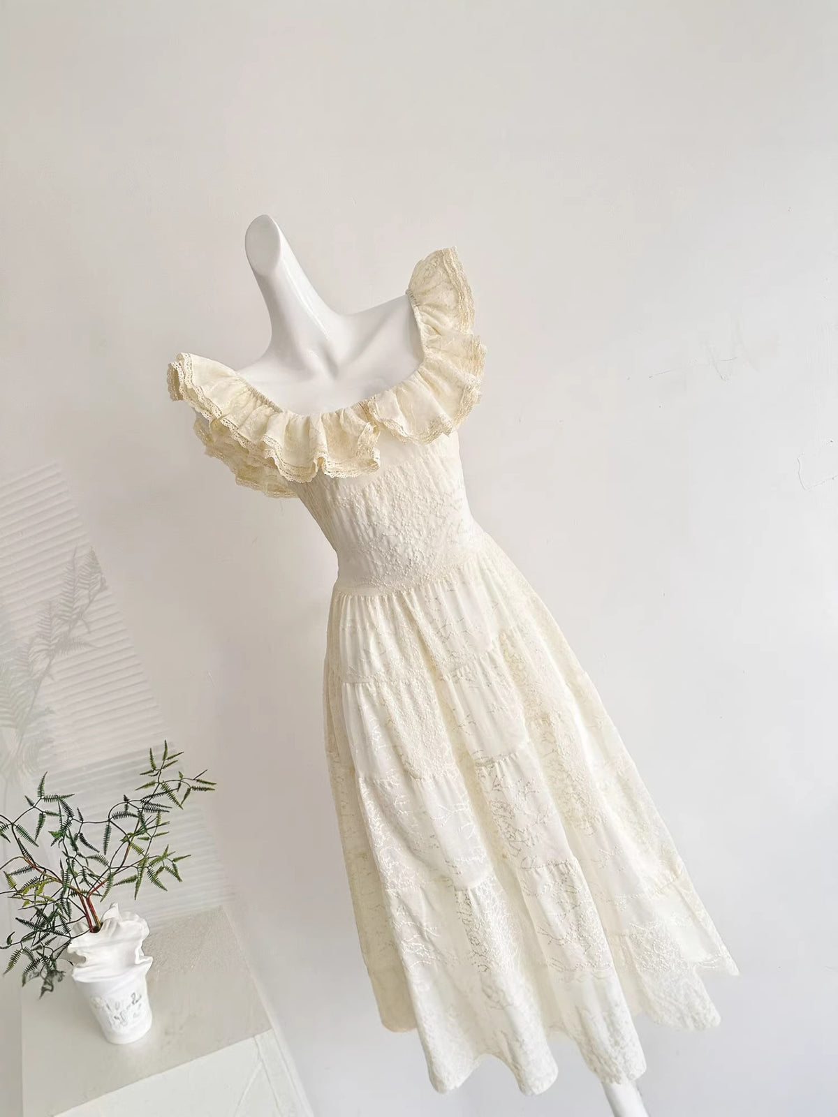 Damen-Slipdress mit Taillenschnürung – Bild 3 | LuxeStyle