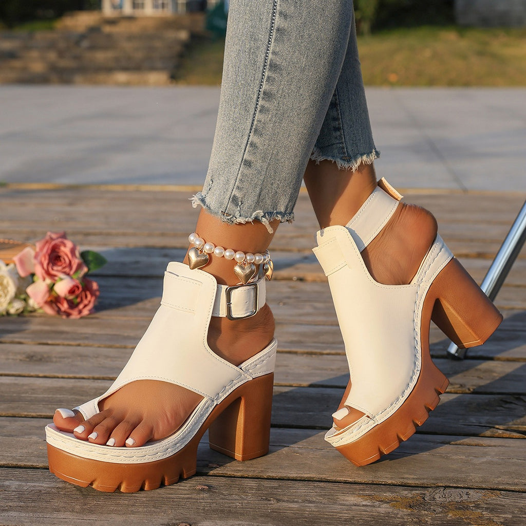 Peep-Toe Sandalen mit Chunky-Absatz