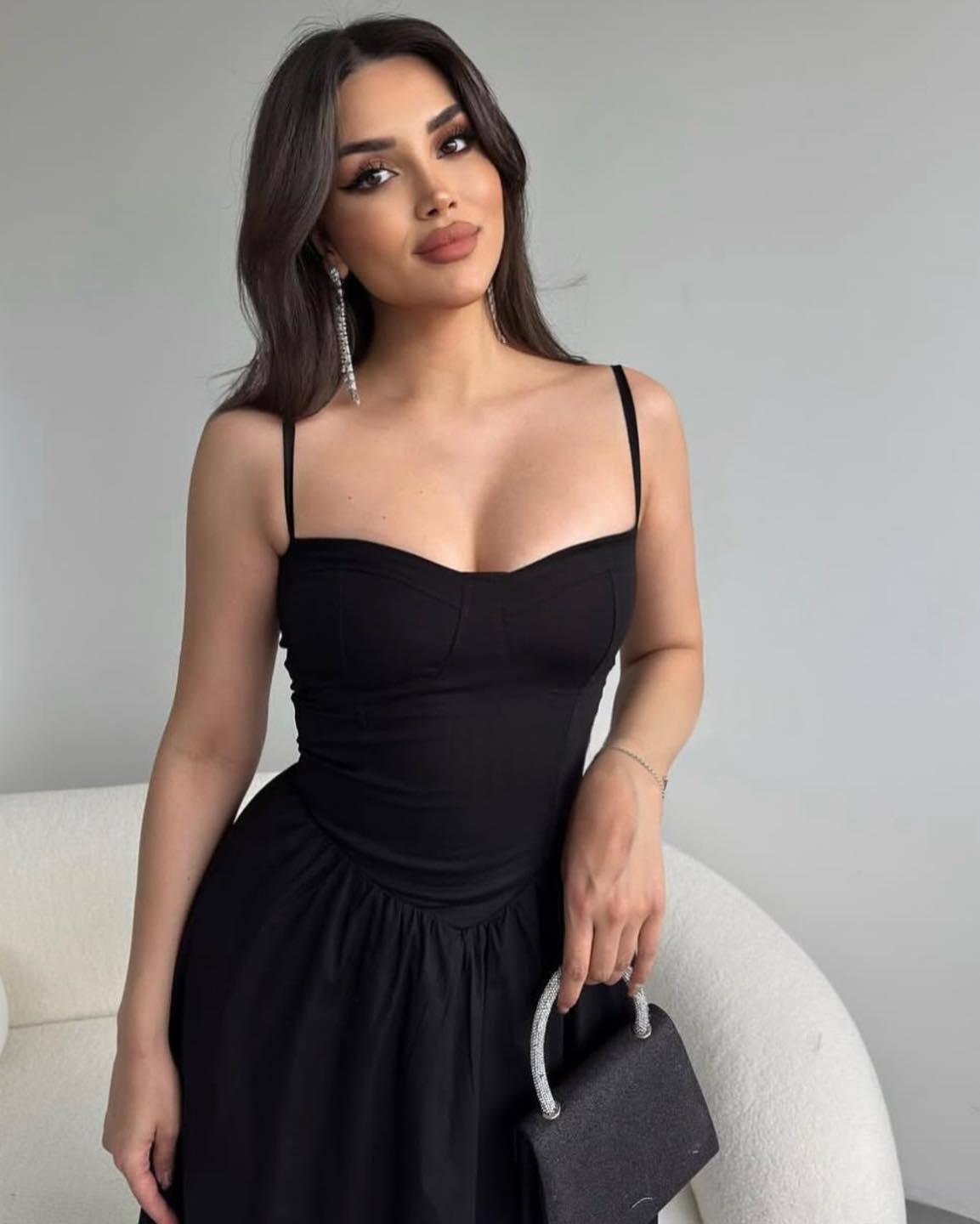 Elegantes A-Linien Maxikleid mit Spaghettiträgern