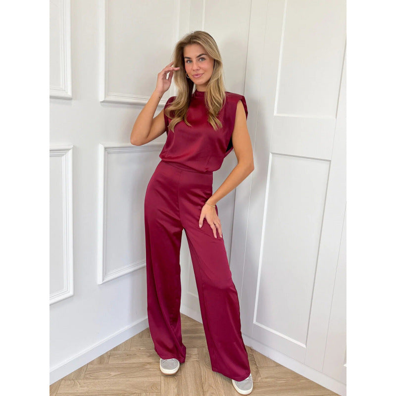 Rückenfreier Jumpsuit mit geradem Bein