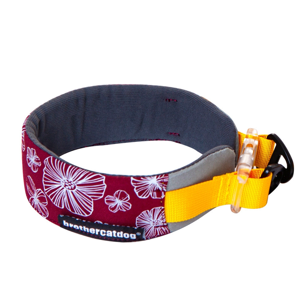 Verstellbares Katzenhalsband mit Halstuch – Bild 1 | LuxeStyle