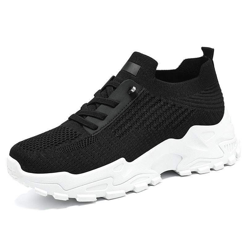 Leichte Sommer-Sneaker zum Schnüren