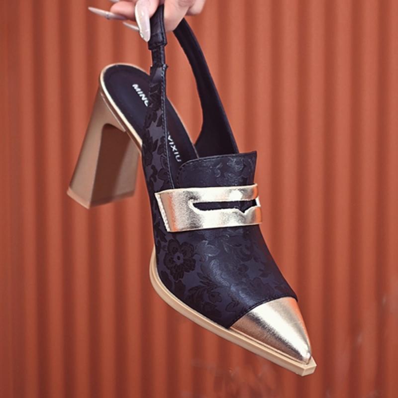 Sandalen mit Chunky Heel und spitzer Zehe – Bild 3 | LuxeStyle