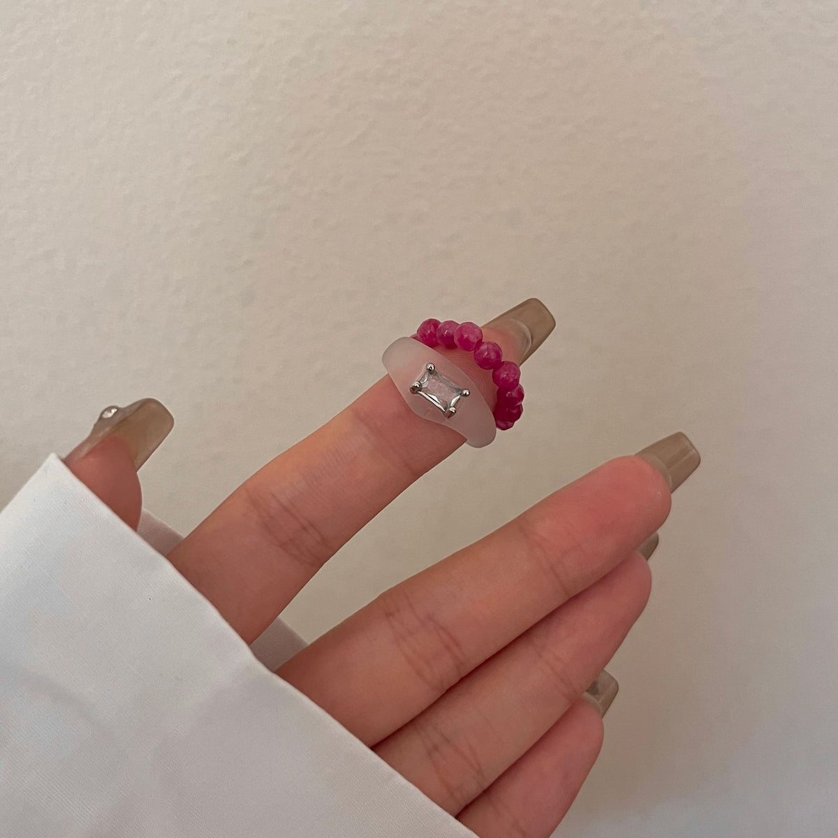 Doppelstrang Granat Perlenring – Bild 7 | LuxeStyle