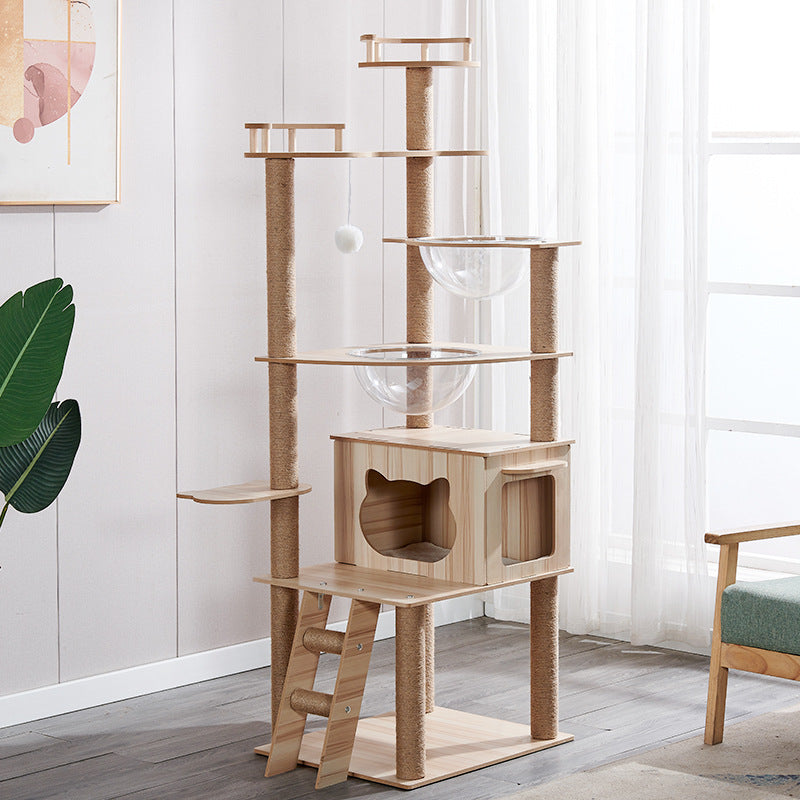 Katzenbaum mit Klettergerüst