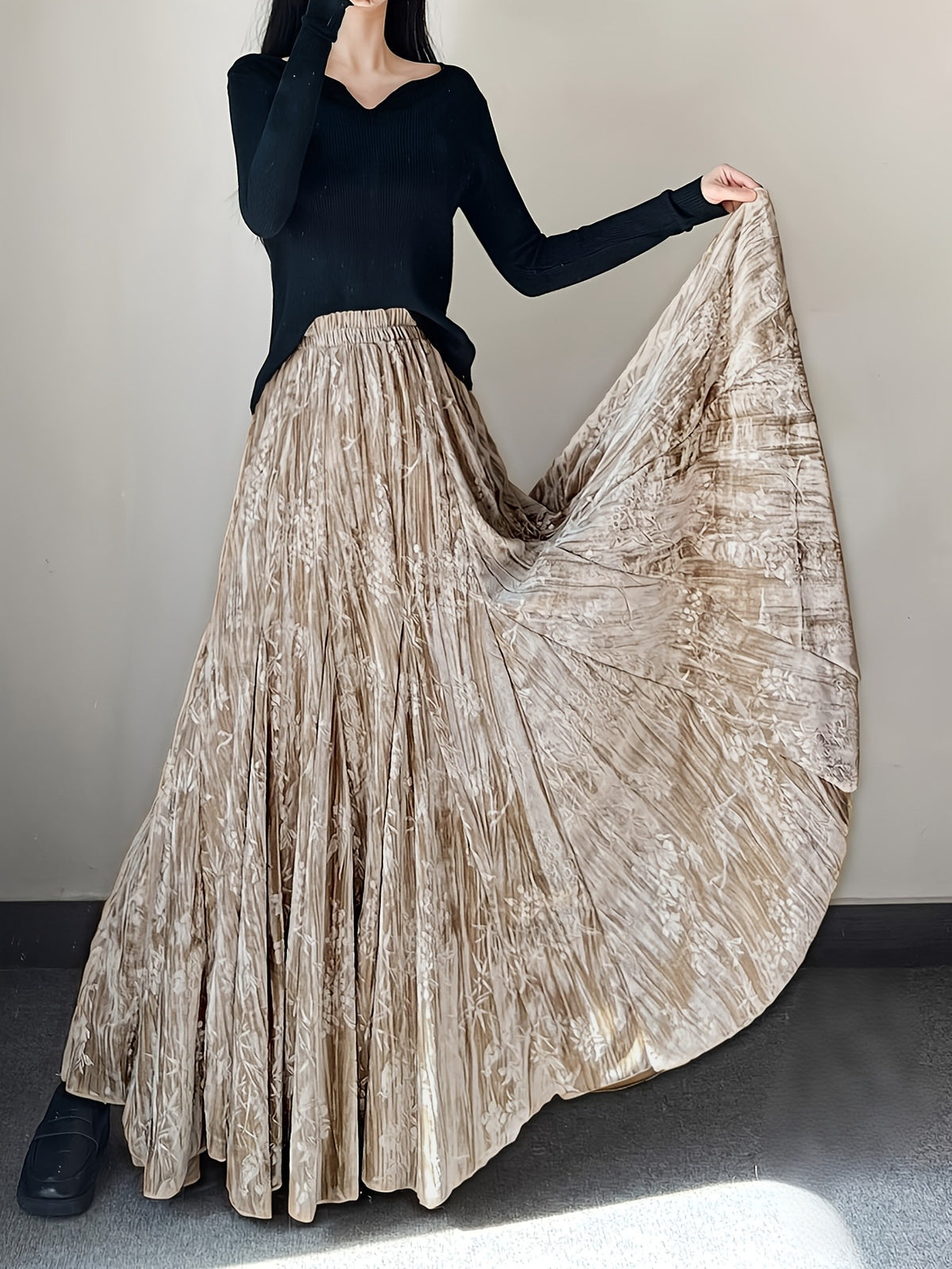 Elegantes Vintage Samtkleid mit Meerjungfrauen-Saum – Bild 6 | LuxeStyle