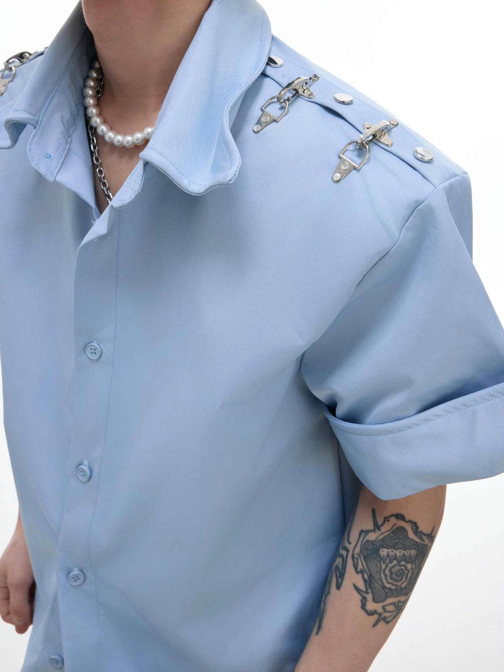 Kurzarmhemd mit Metallschnalle – Bild 5 | LuxeStyle