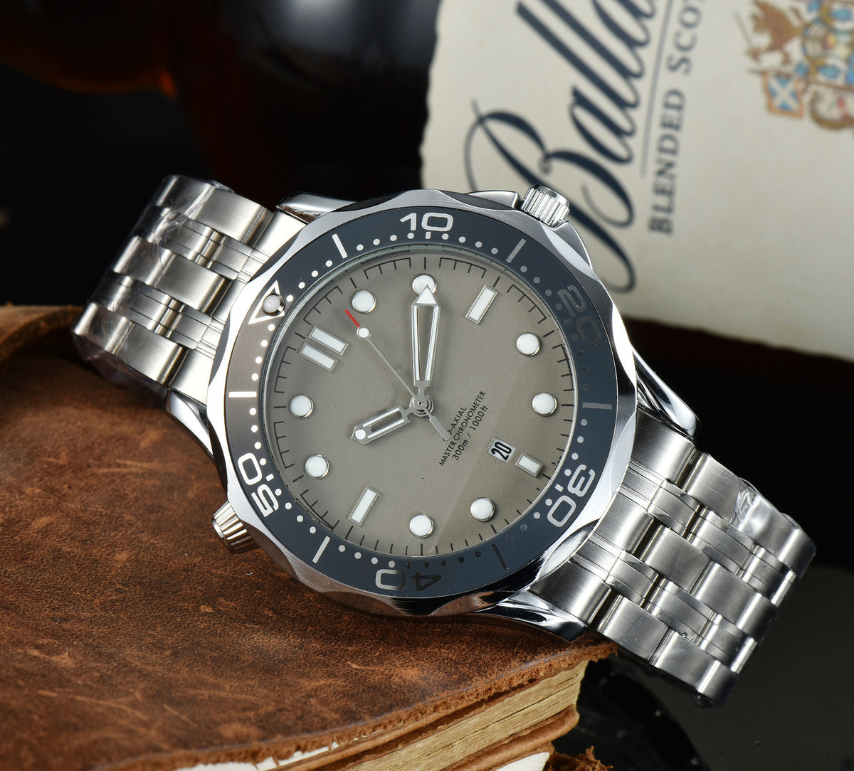Herren-Quarzuhr mit Legierungsarmband – Bild 6 | LuxeStyle