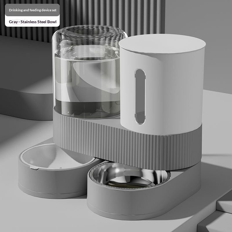 Automatischer Futter- und Wasserspender