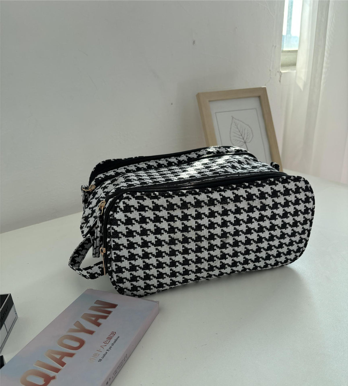 Wasserdichte Reisebox für Make-up-Bürsten – Bild 2 | LuxeStyle