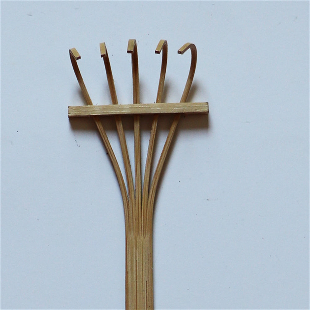 Handgemachter 5-Zinken Mini-Rechen aus Bambus – Bild 3 | LuxeStyle