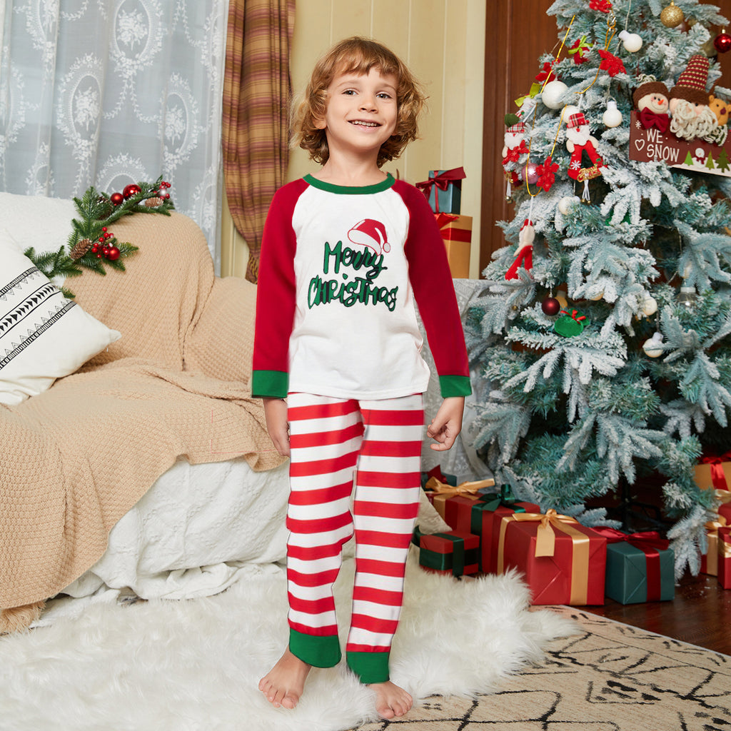 Familien-Weihnachtsanzüge mit Streifen