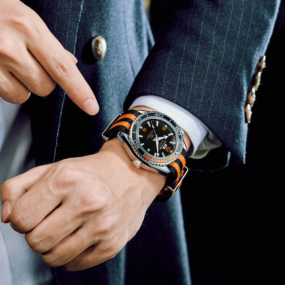 Automatische Herrenuhr mit Leuchtzeigern und Canvas-Armband