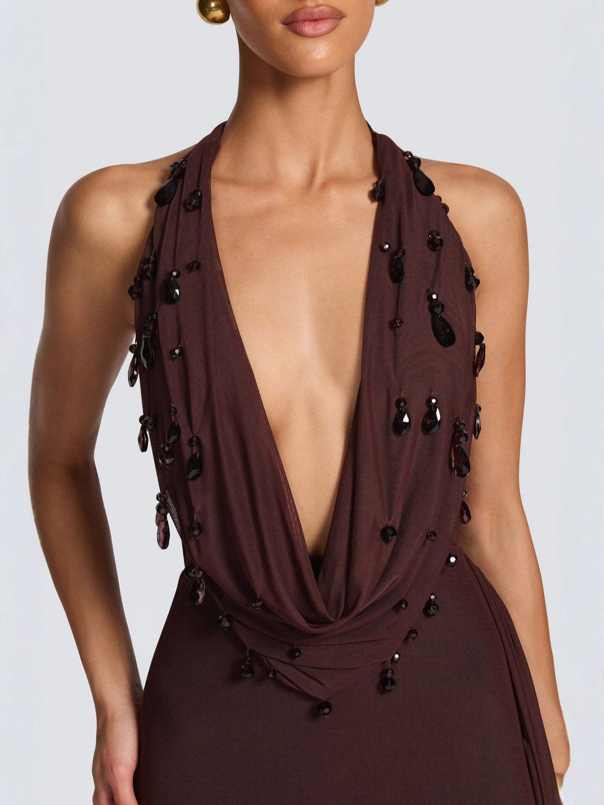 Kleid mit V-Ausschnitt und Rüschenschlitz – Bild 6 | LuxeStyle