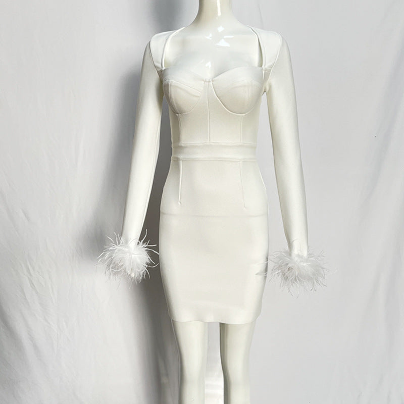 Bandage-Kleid mit Federdetails | LuxeStyle