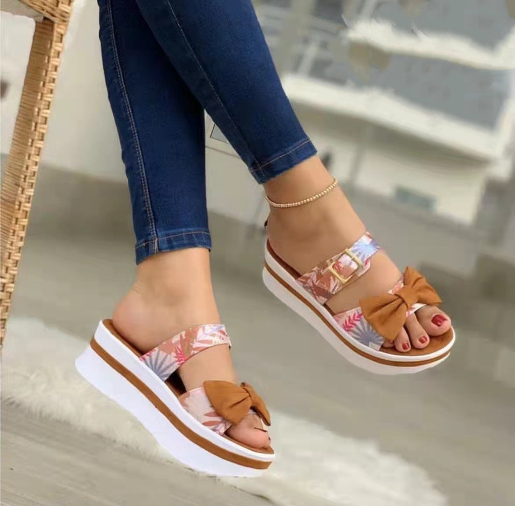 Sandalen mit Schleife und Plateau | LuxeStyle