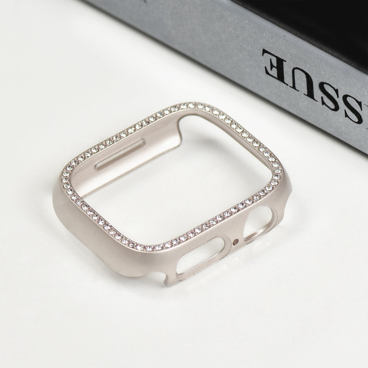 Uhrengehäuse mit Diamant-Einlage – Bild 2 | LuxeStyle