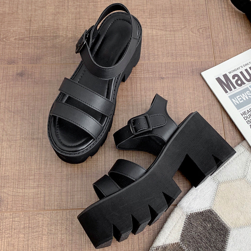 Hohe Absätze Sandalen in einfarbigem PU – Bild 5 | LuxeStyle