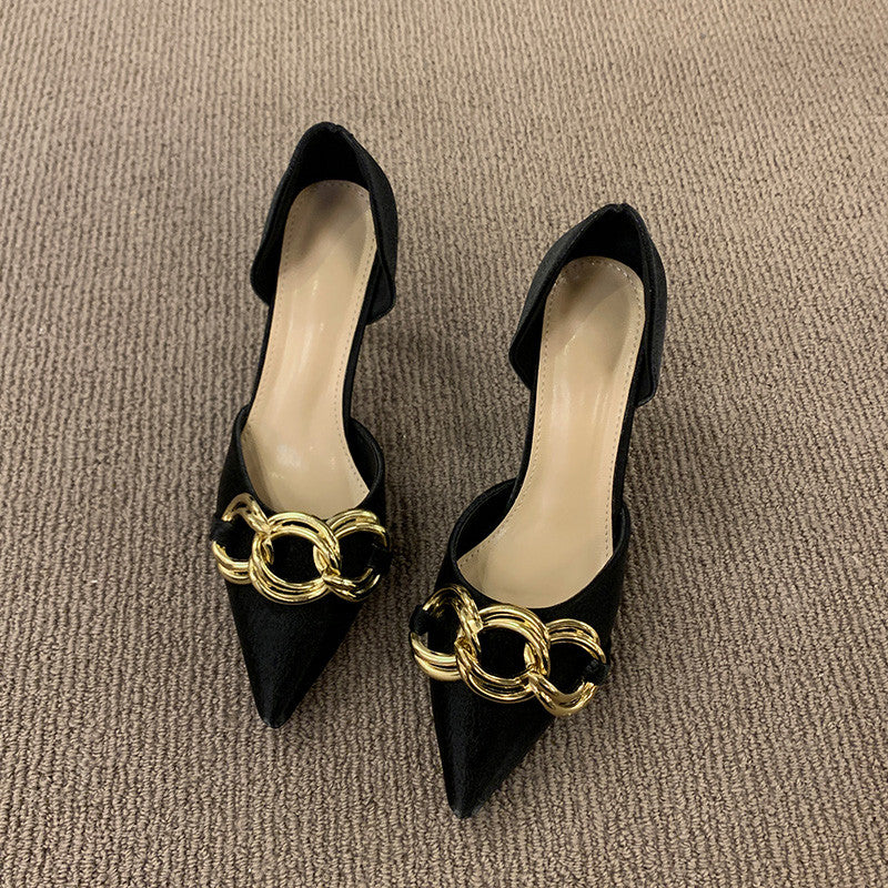 Elegante spitze High Heels mit Kettendetail – Bild 3 | LuxeStyle